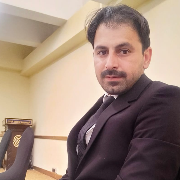 Advocate Malik Oman  Khan